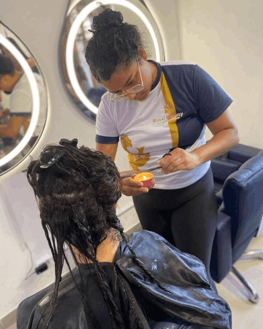 Cursos profissionalizantes de maquiagem, barbeiro, cabeleireiro, manicure, extensão de cílios, design de sobrancelhas, alongamento de unhas, unhas decoradas, micropigmentação curso de tranças Jardim Ângela